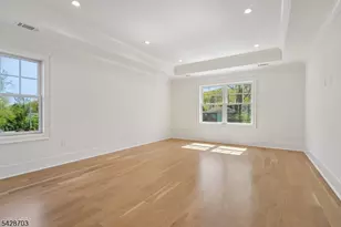 6 Benson Ct, Millburn, NJ 07078 - Photo 31