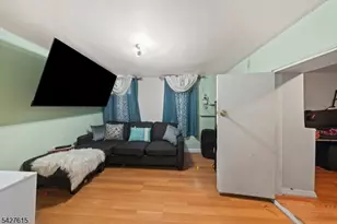 14 Dey St, Paterson, NJ 07503 - Photo 31