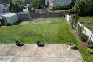 17B Garden Dr, Elmwood Park, NJ 07407 - Photo 35