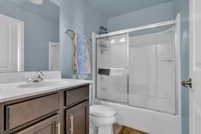 16 Paulina Pl, Franklin Township, NJ 08873 - Photo 5