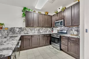 16 Paulina Pl, Franklin Township, NJ 08873 - Photo 7