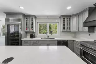 396 Berkshire Valley Rd, Jefferson Township, NJ 07885 - Photo 21