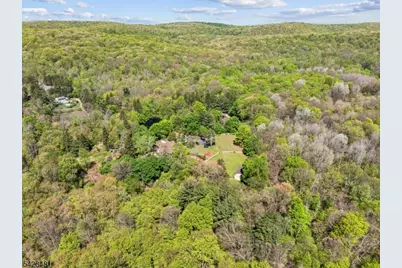 396 Berkshire Valley Rd, Jefferson Township, NJ 07885 - Photo 13
