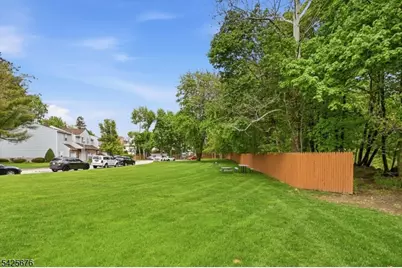 15 Dena Dr, Wanaque, NJ 07465 - Photo 39