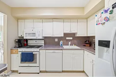 15 Dena Dr, Wanaque, NJ 07465 - Photo 21