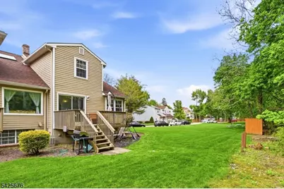 15 Dena Dr, Wanaque, NJ 07465 - Photo 37