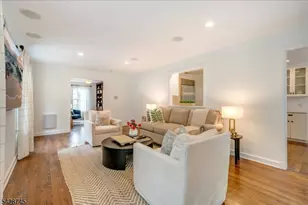 36 Cambridge Dr, Millburn Twp., NJ 07078 - Photo 23