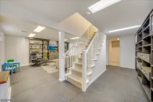 36 Cambridge Dr, Millburn Twp., NJ 07078 - Photo 35