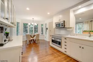 36 Cambridge Dr, Millburn Twp., NJ 07078 - Photo 17