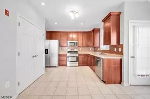31 Winding Hill Dr, Mount Olive, NJ 07840 - Photo 7