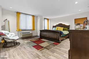 326 Prospect Ave, Hackensack, NJ 07601 - Photo 11