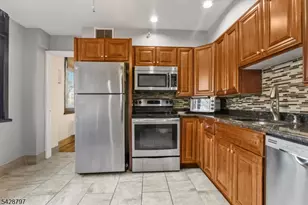 326 Prospect Ave, Hackensack, NJ 07601 - Photo 13