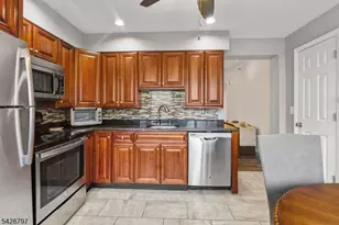 326 Prospect Ave, Hackensack, NJ 07601 - Photo 15