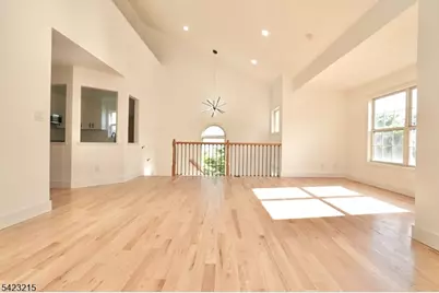 330 Winthrop Dr #303, Nutley, NJ 07110 - Photo 5