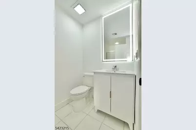 330 Winthrop Dr #303, Nutley, NJ 07110 - Photo 23