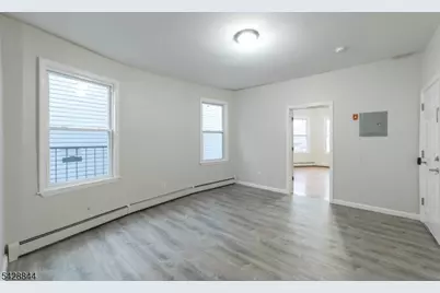 874 S 16th St, Newark, NJ 07108 - Photo 9
