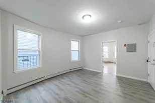 874 S 16th St, Newark, NJ 07108 - Photo 9