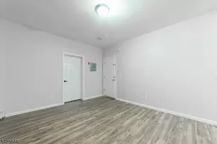 874 S 16th St, Newark, NJ 07108 - Photo 21