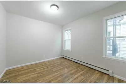 874 S 16th St, Newark, NJ 07108 - Photo 7