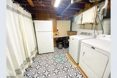 608 E Hendricks Blvd, South Plainfield, NJ 07080 - Photo 37