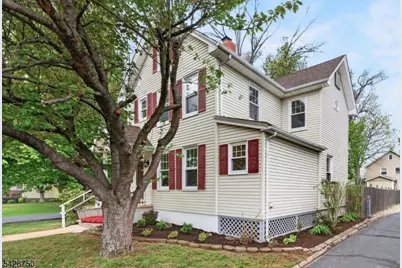 322 Madison Ave, Dunellen, NJ 08812 - Photo 3