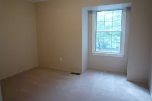 388 Cotswold Pl, Franklin Township, NJ 08873 - Photo 9