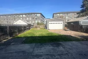 1367 E 7th St, Plainfield, NJ 07062 - Photo 5