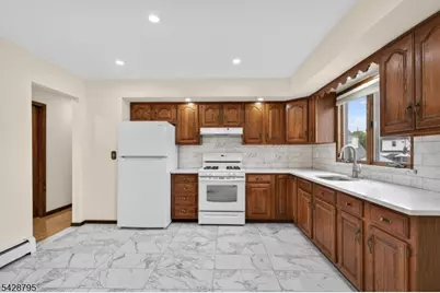 97 Sipp Ave #1, Clifton, NJ 07013 - Photo 11