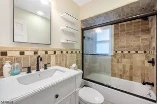 622 Succasunna Rd, Mount Arlington, NJ 07850 - Photo 25