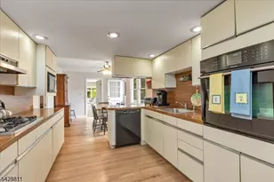 1075 Charles St, Mountainside, NJ 07092 - Photo 11