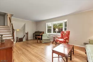 1075 Charles St, Mountainside, NJ 07092 - Photo 7