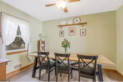 246 4th St, Dunellen, NJ 08812 - Photo 9