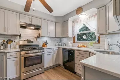 246 4th St, Dunellen, NJ 08812 - Photo 13