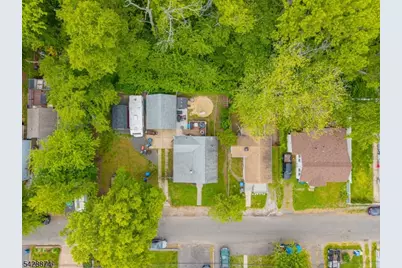 260 Greenwood Dr, Old Bridge Township, NJ 07735 - Photo 5