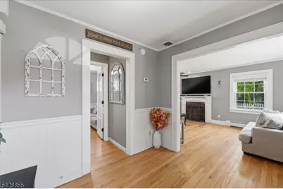 221 Maple Ter, North Plainfield, NJ 07060 - Photo 7