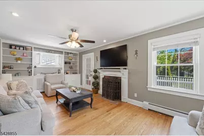 221 Maple Ter, North Plainfield, NJ 07060 - Photo 9