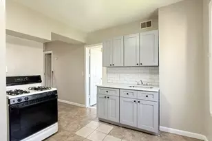 79 Godwin Ave, Paterson, NJ 07501 - Photo 9