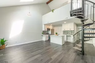 5 Gray Rock Dr, Vernon, NJ 07462 - Photo 9