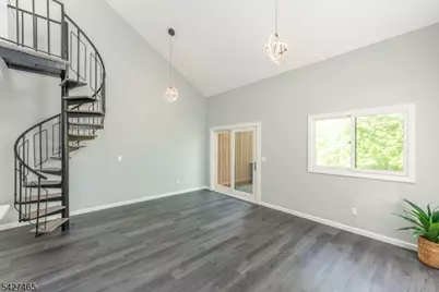 5 Gray Rock Dr #4, Vernon, NJ 07462 - Photo 7