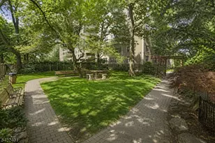 201 St Pauls Ave, Jersey City, NJ 07306 - Photo 11