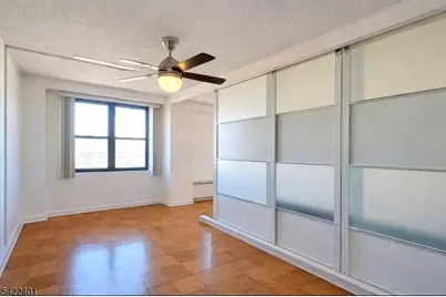 201 Saint Pauls Ave #15P, Jersey City, NJ 07306 - Photo 5