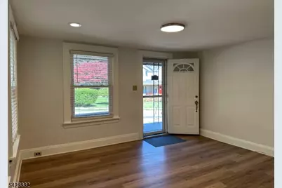 515-B Farview St #B, Ridgewood, NJ 07450 - Photo 3