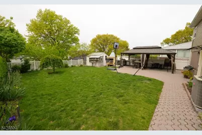 487 Macarthur Ave, Garfield, NJ 07026 - Photo 27