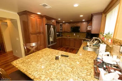 487 Macarthur Ave, Garfield, NJ 07026 - Photo 19