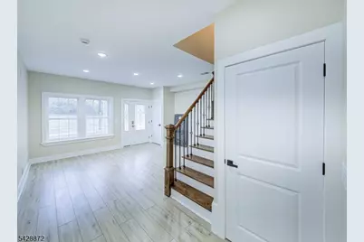 8 Travers Ave, Edison, NJ 08817 - Photo 7