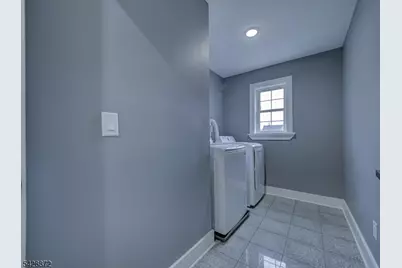 8 Travers Ave, Edison, NJ 08817 - Photo 15