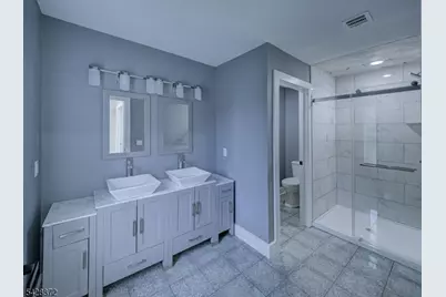 8 Travers Ave, Edison, NJ 08817 - Photo 11
