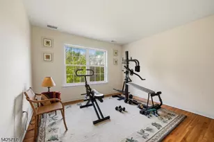 6 Wolfe Run Ct, Washington Township, NJ 07853 - Photo 29