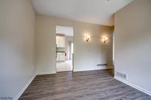 60 Brock Ln, Mount Olive, NJ 07840 - Photo 9