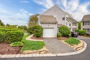 60 Brock Ln, Mount Olive, NJ 07840 - Photo 3